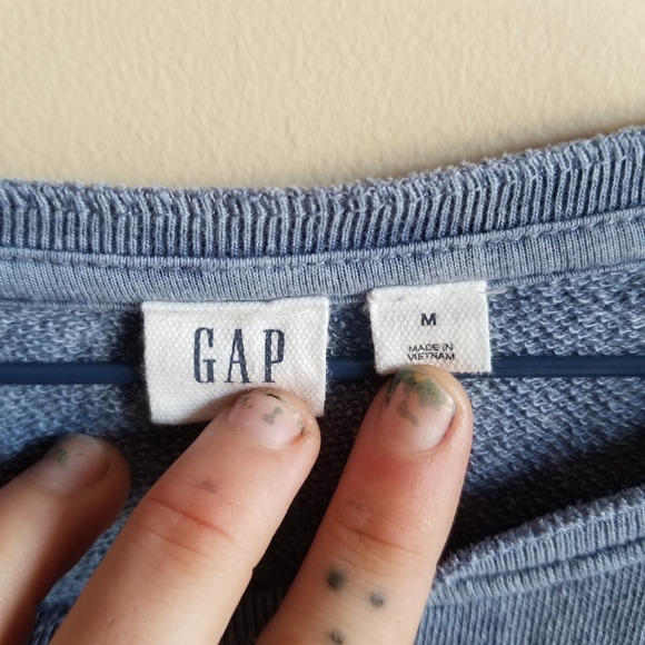 GAP / Oversized and Cozy Terry Sweatshirt - Picture 5 of 5